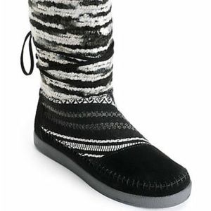 Toms Nepal  boots size 7 (New)